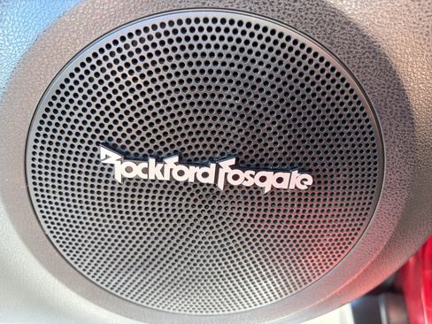 Used 2015 Nissan Juke SL image 15