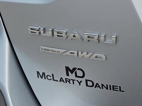 Used 2025 Subaru Outback Premium AWD/4WD image 9