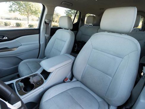 Used 2021 GMC Acadia SLE w/ Driver Convenience Package image 23