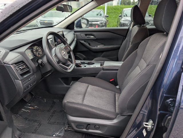 Used 2024 Nissan Rogue SV FWD image 16