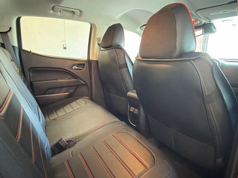 Used 2022 Chevrolet Colorado LT w/ Safety Package image 26