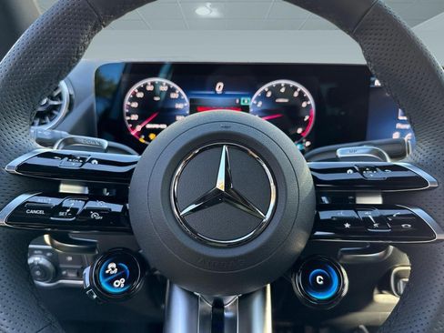 New 2026 Mercedes-Benz GLA 35 AMG 4MATIC image 15