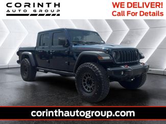 Used 2025 Jeep Gladiator Rubicon w/ Safety Group AWD/4WD video 1