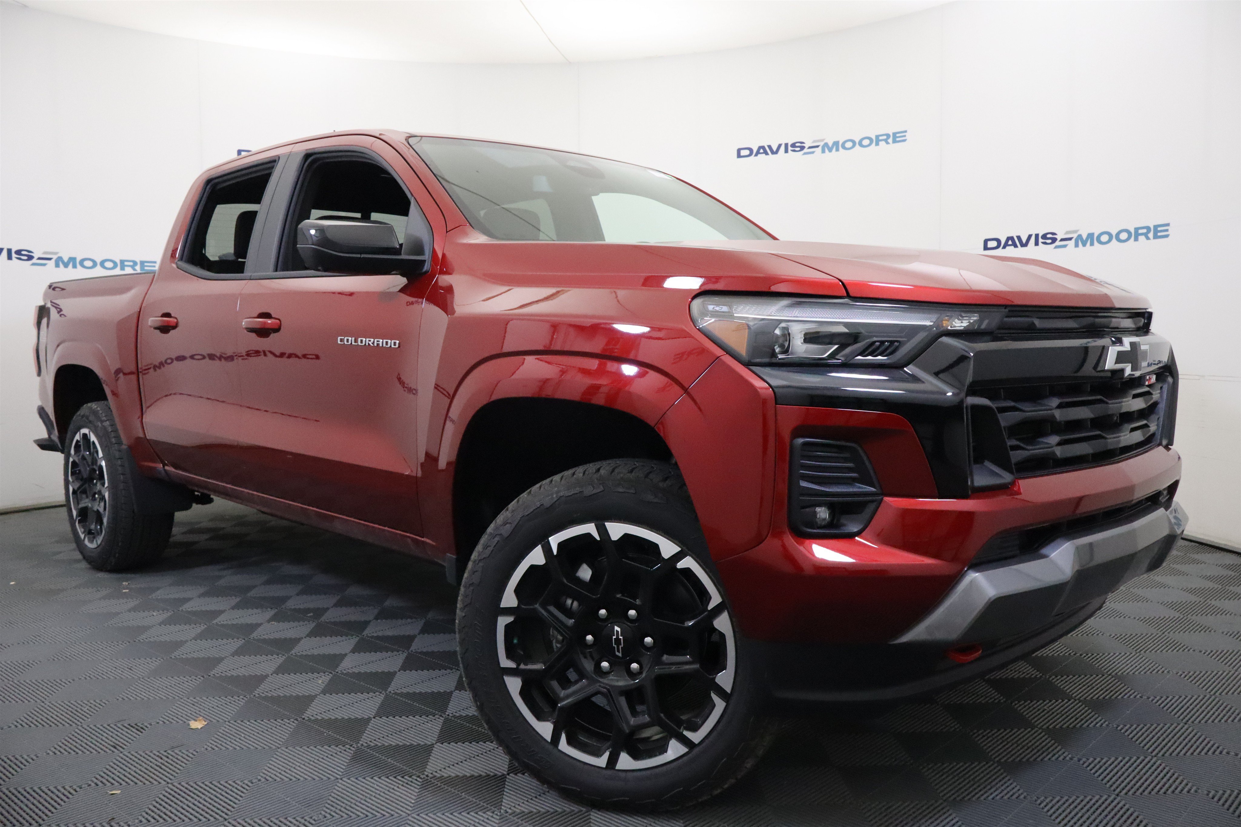 New 2026 Chevrolet Colorado Z71 w/ Technology Package AWD/4WD image 2