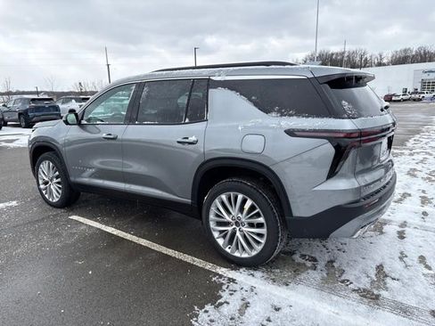 New 2026 Chevrolet Traverse LT w/ Driver Confidence Package image 3