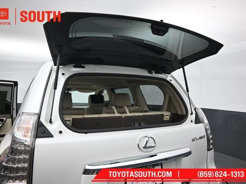 Used 2017 Lexus GX 460 AWD/4WD image 33
