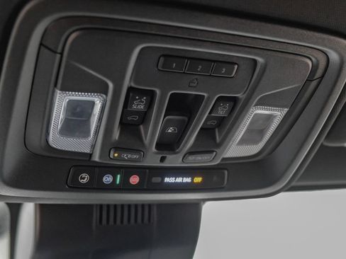 Used 2024 GMC Sierra 2500 AT4 w/ AT4 Premium Plus Package AWD/4WD image 23