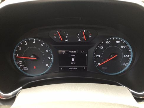 Used 2020 Chevrolet Equinox LS w/ LS Convenience Package AWD/4WD image 25