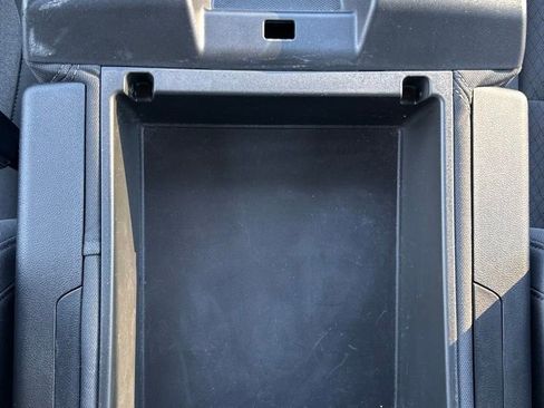 Certified 2022 Chevrolet Silverado 1500 Custom image 19