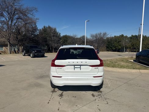 Certified 2023 Volvo XC60 B5 Core image 6