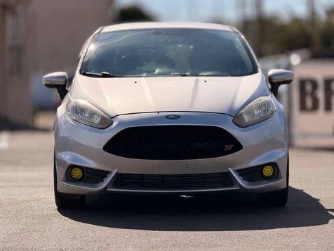 Used 2015 Ford Fiesta ST FWD image 3