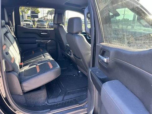 Used 2021 GMC Sierra 1500 AT4 w/ AT4 Value Package AWD/4WD image 8