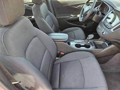 Used 2025 Chevrolet Malibu LT FWD image 15