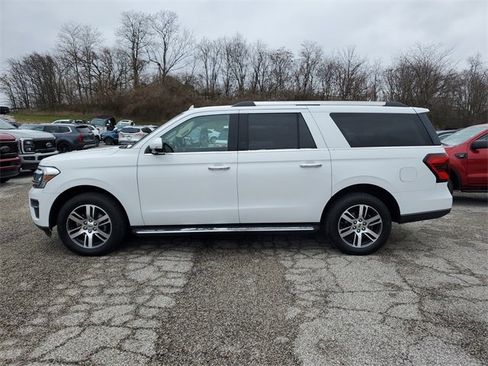 Used 2023 Ford Expedition Max Limited image 7