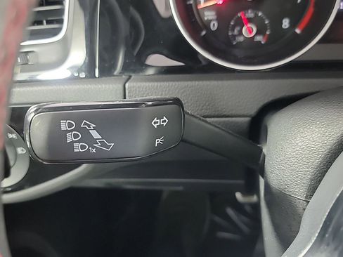 Used 2020 Volkswagen GTI SE image 29