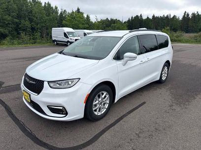 Used 2022 Chrysler Pacifica Touring-L