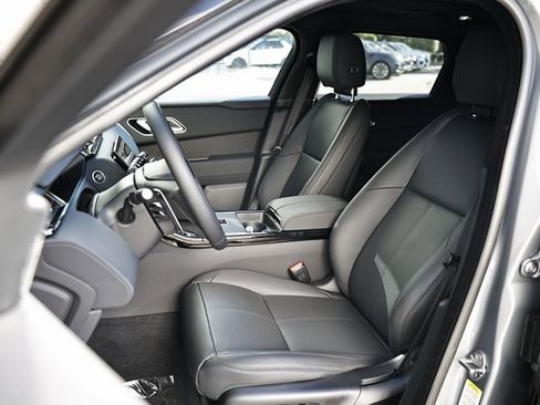 New 2026 Land Rover Range Rover Velar Dynamic SE image 23