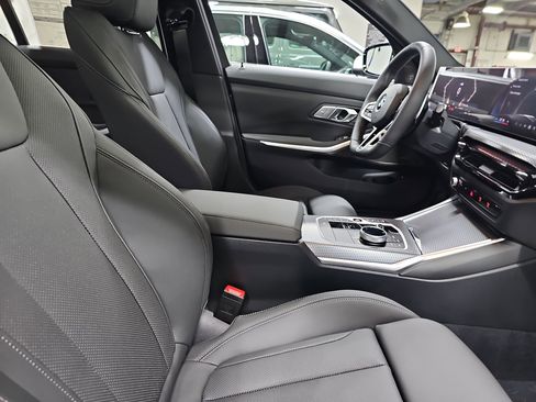 New 2026 BMW 330i Sedan w/ M Sport Package image 10