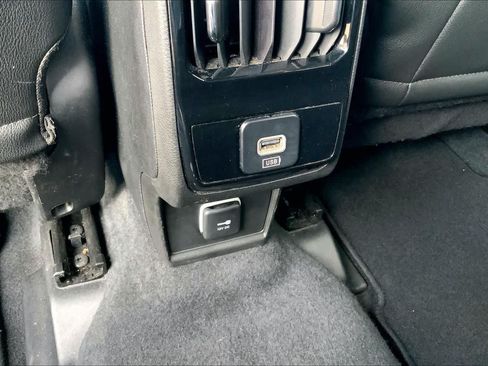 Used 2025 Jeep Compass Limited AWD/4WD image 35