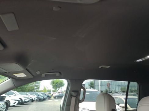 Used 2024 GMC Acadia Elevation w/ Luxury Package FWD image 20