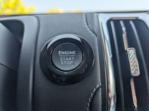 New 2026 Ford Expedition Platinum image 13