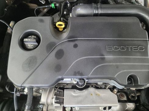 Used 2022 Chevrolet Malibu LT FWD image 30