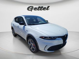 Used 2024 Alfa Romeo Tonale Veloce w/ Premium Interior Package video 2