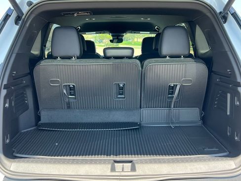 New 2026 GMC Acadia Elevation w/ Elevation Premium Package AWD/4WD image 40