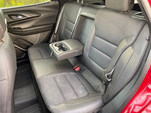 Used 2021 Chevrolet TrailBlazer RS w/ Sun and Liftgate Package image 22