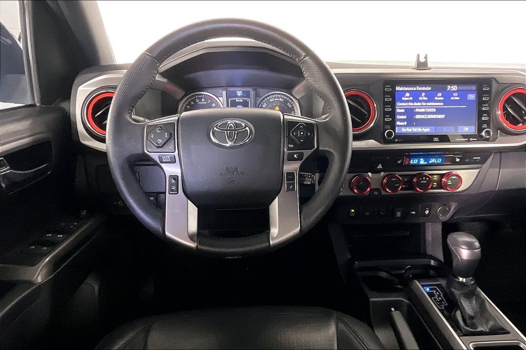 Used 2022 Toyota Tacoma Limited w/ Nightshade Package AWD/4WD image 6