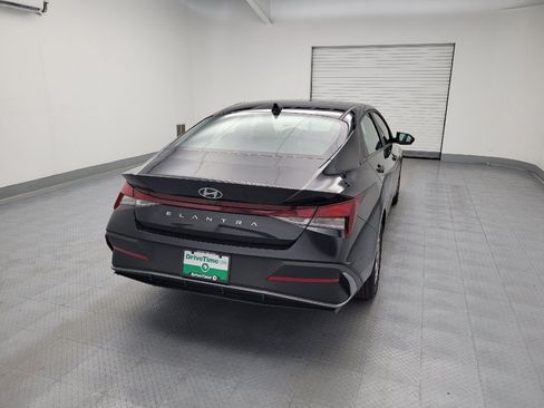Used 2025 Hyundai Elantra SE w/ Cargo Package FWD image 7