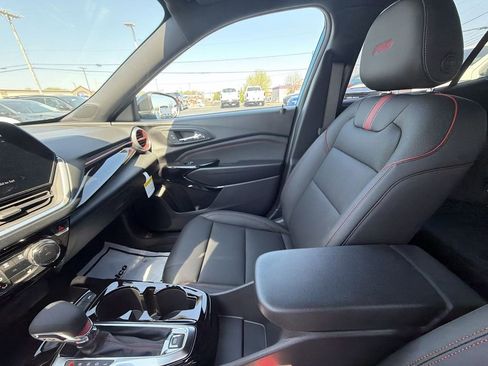 New 2026 Chevrolet Trax RS w/ Driver Confidence Package image 15