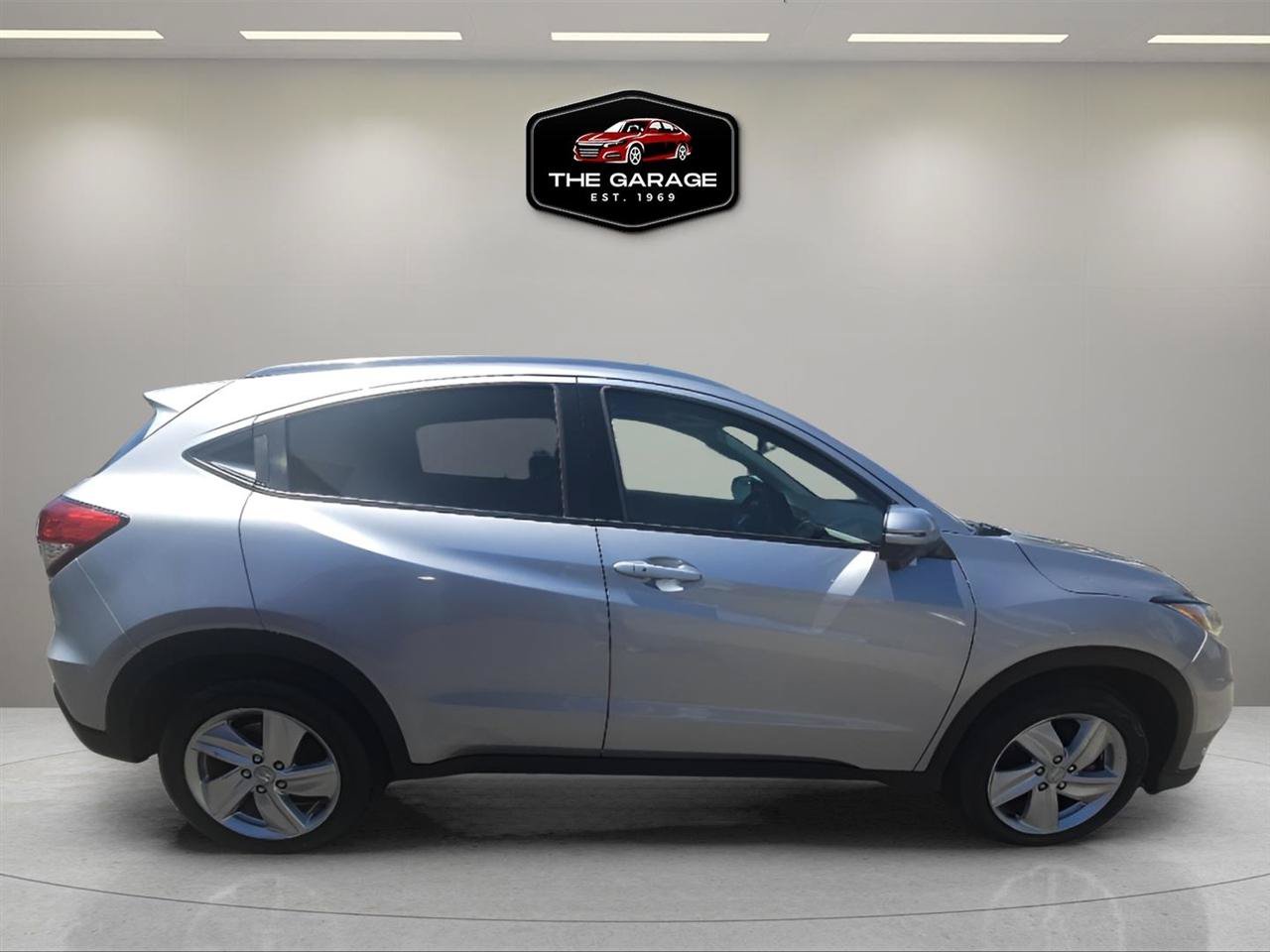Used 2019 Honda HR-V EX image 7