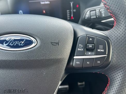 Used 2023 Ford Escape ST-Line image 23