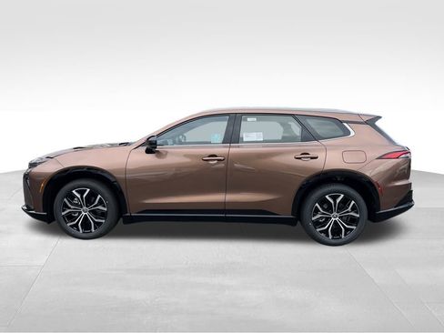 New 2026 Toyota Crown Signia image 2