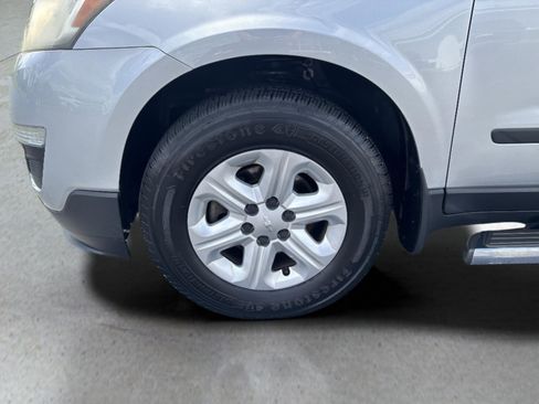 Used 2014 Chevrolet Traverse LS w/ LPO, 'HIT The Road' Package FWD image 20