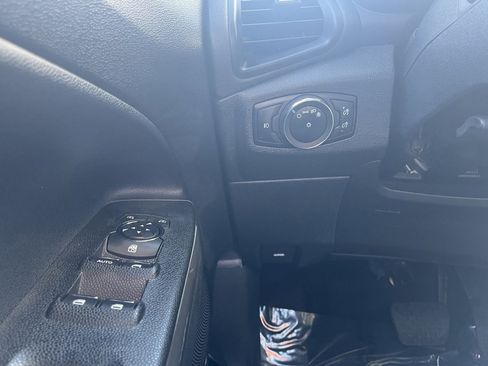 Used 2022 Ford EcoSport Titanium image 16