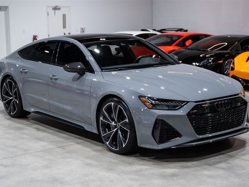 Used 2021 Audi RS 7 Sportback w/ Carbon Optic Package AWD/4WD image 8