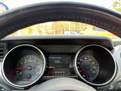 Used 2023 Ford Mustang Premium image 12