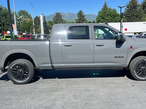 New 2026 RAM 2500 Limited AWD/4WD image 4