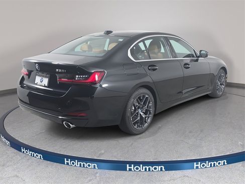 New 2025 BMW 330i xDrive Sedan w/ Premium Package image 5