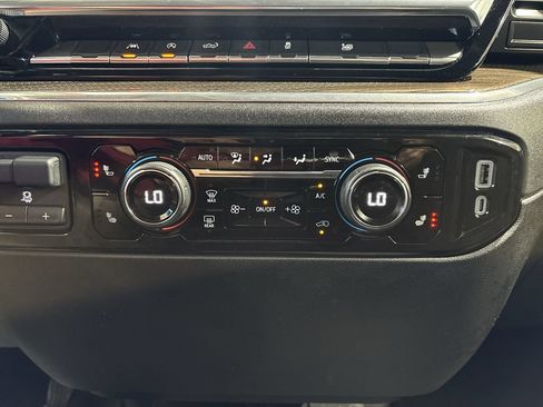 Used 2024 Chevrolet Silverado 1500 LT w/ Protection Package RWD image 19