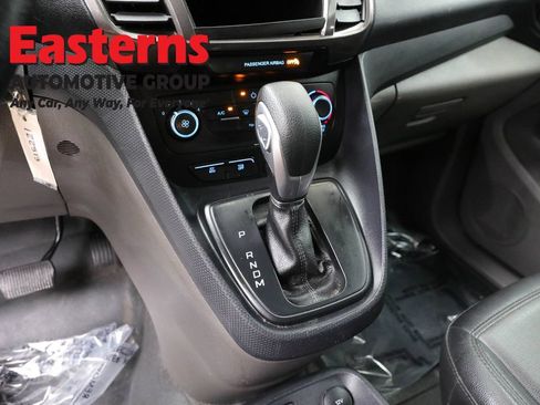 Used 2022 Ford Transit Connect XL FWD image 12