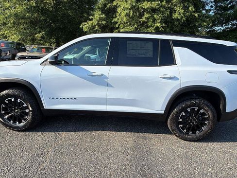 New 2026 Chevrolet Traverse Z71 w/ Driver Confidence Package AWD/4WD image 12