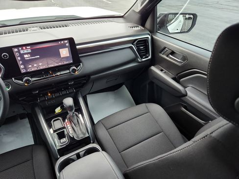 Used 2024 GMC Canyon Elevation w/ Trailering Package image 15