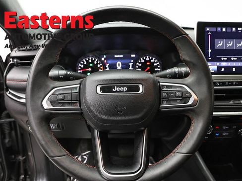 Used 2023 Jeep Compass Trailhawk AWD/4WD image 10