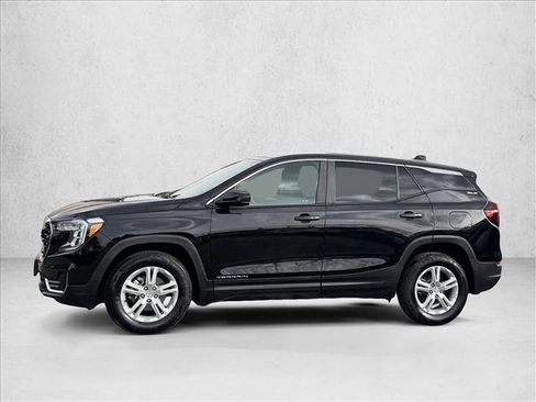 Used 2024 GMC Terrain SLE image 5