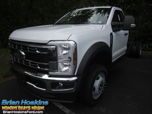 New 2025 Ford F450 XL w/ XL Chrome Package image 1