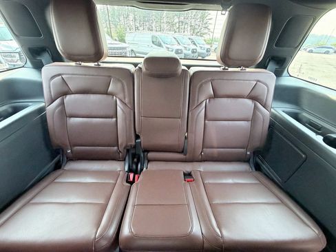 Used 2025 Lincoln Navigator Reserve AWD/4WD image 30