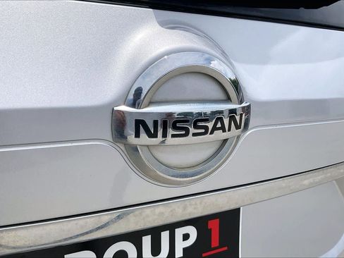Used 2016 Nissan Rogue SL w/ SL Premium Package FWD image 31
